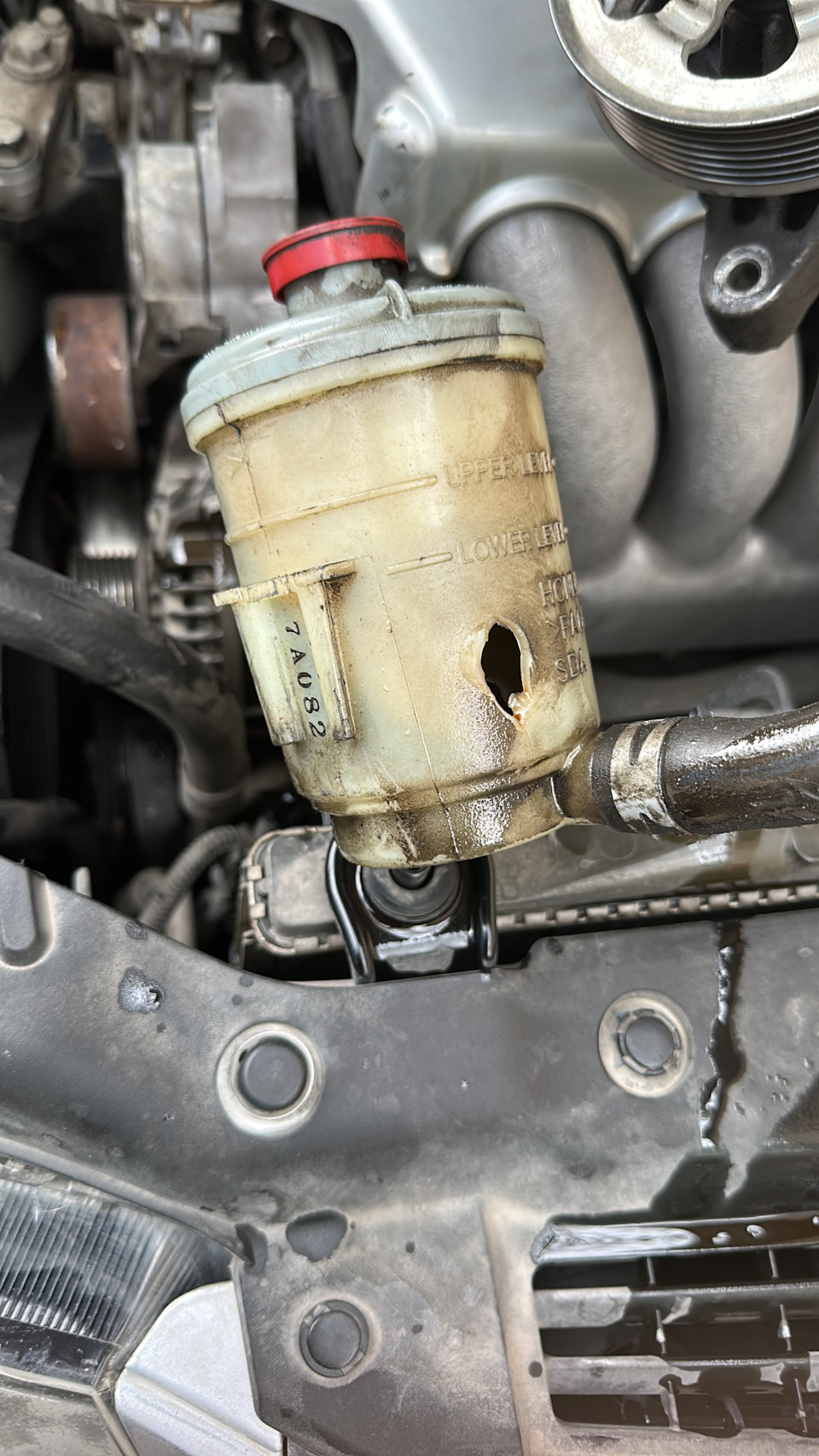 Замена подшипника в ролике натяжителя переросло в ремонт насоса Гура ...