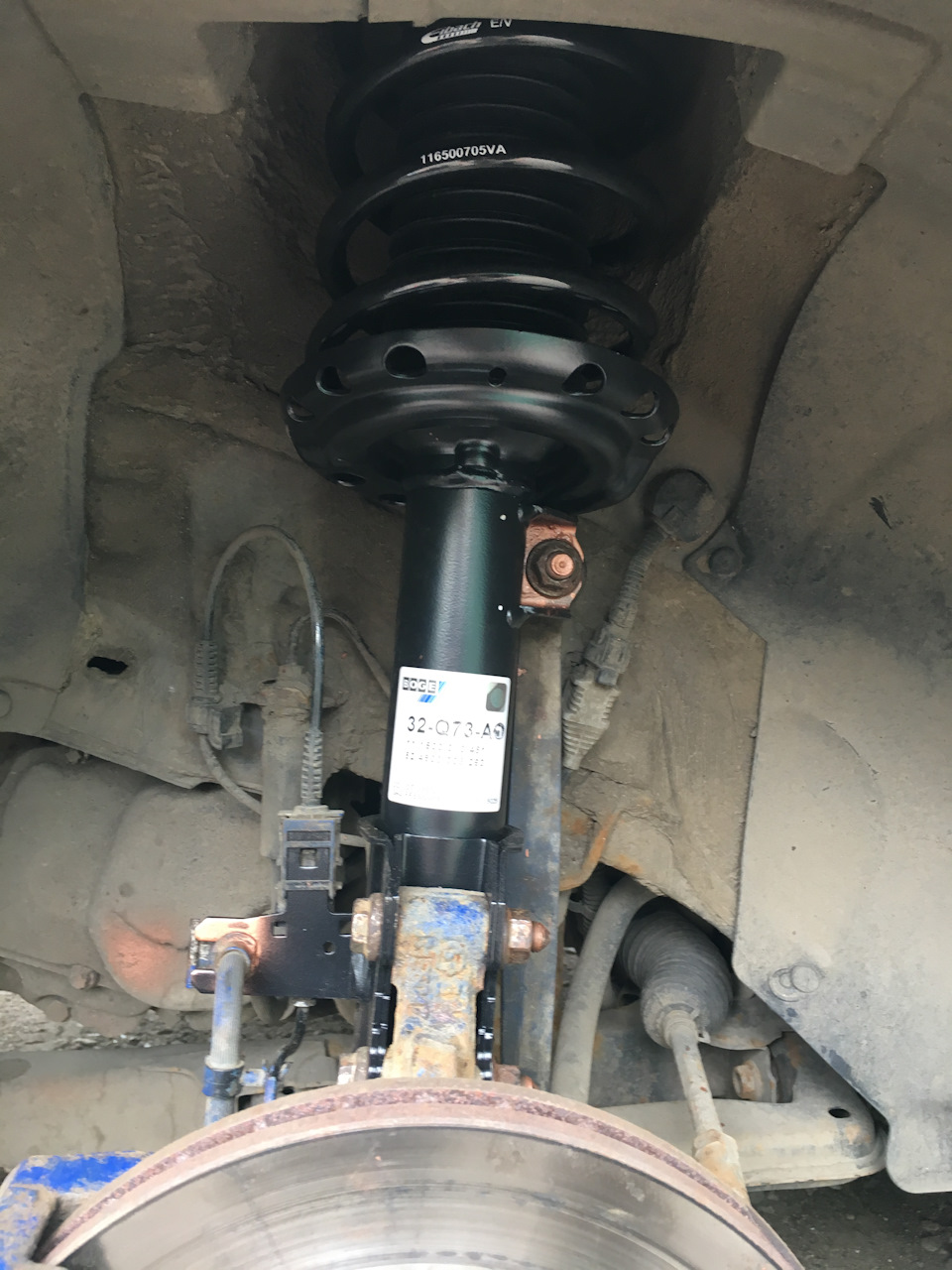 Замена передних амортизаторов — Opel Astra H GTC, 1,8 л, 2008 года ...