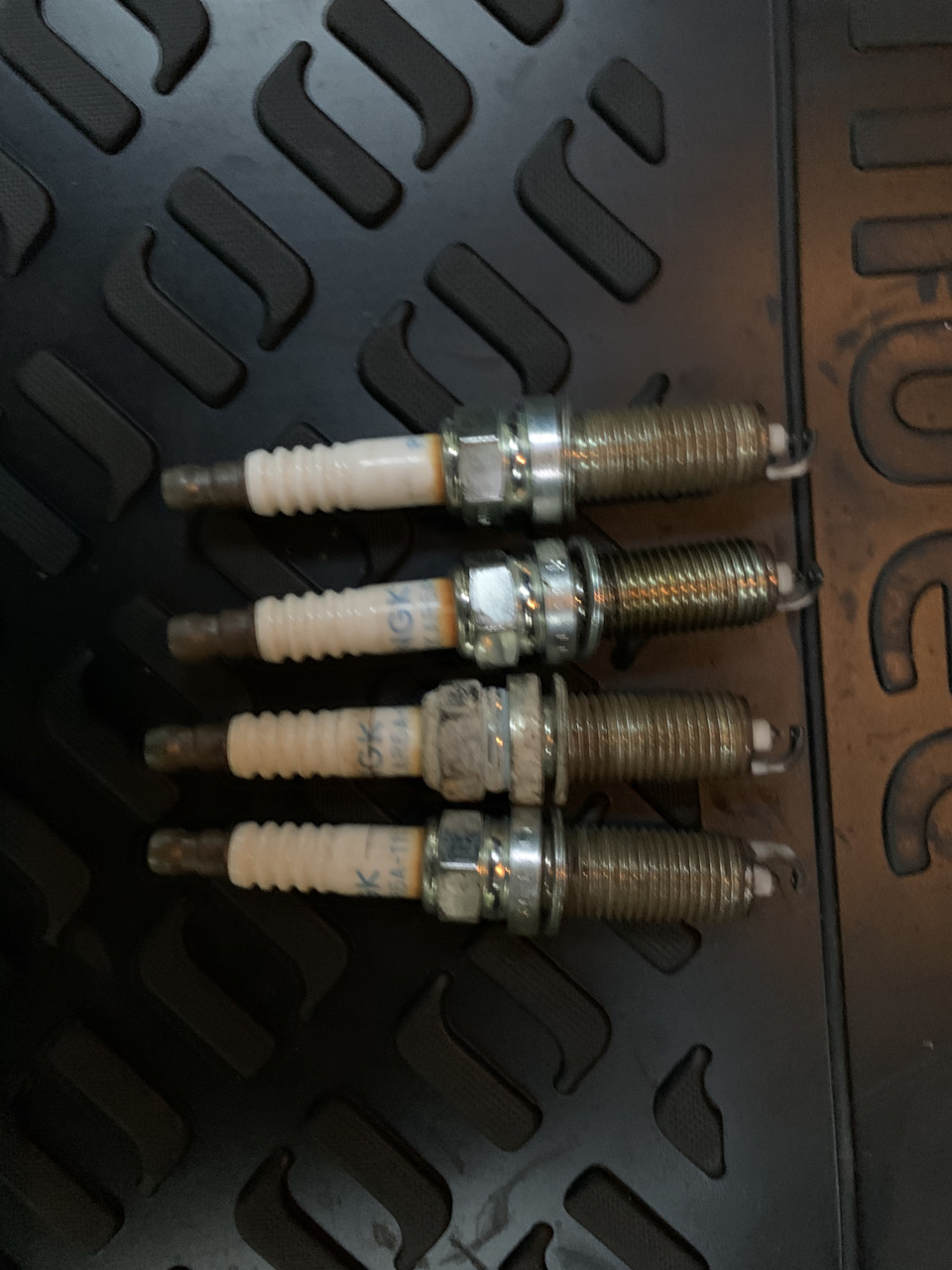 Свечи, ступица, масла. — Nissan X-Trail II (t31), 2 л, 2010 года ...