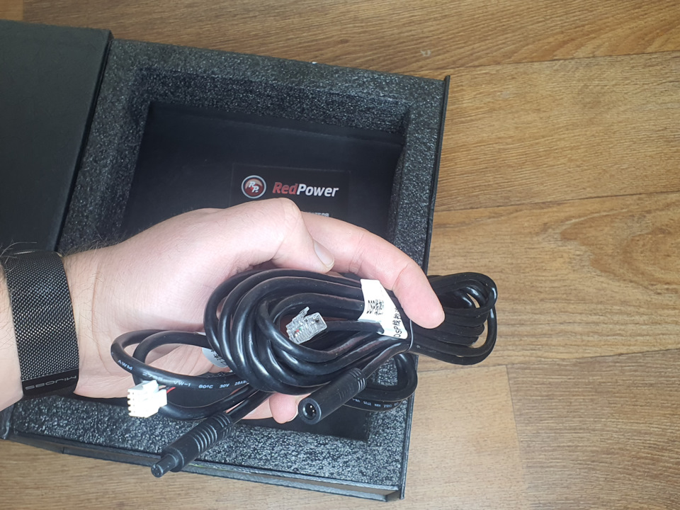 Разъемы для подключения питания — но это не точно — Skoda Octavia A7 Mk3