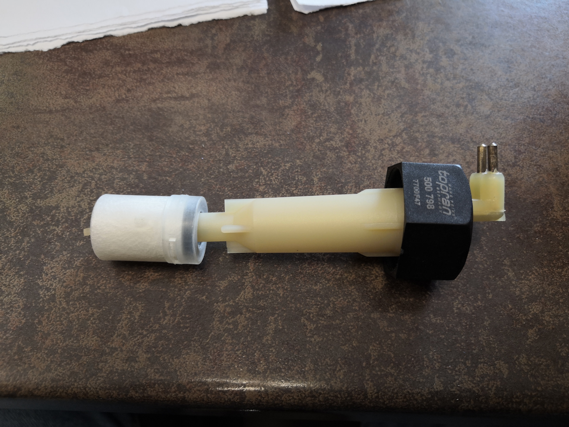 Датчик уровня ож. Датчик уровня антифриза камаз 5490. Датчик уровня антифриза ваз 2110. Датчик уровня ож. Датчик уровня охлаждающей жидкости маз 6501.