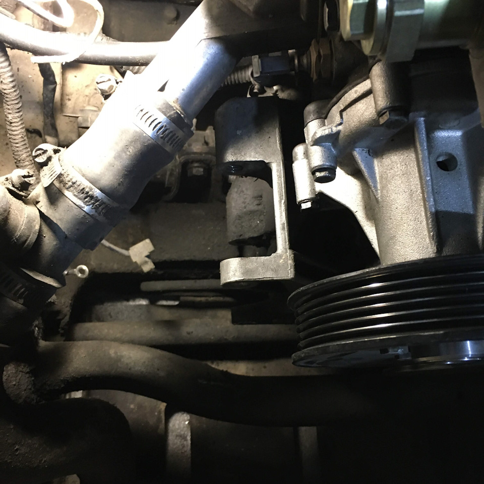 Зашумел генератор (диагностика) — SsangYong Musso, 2,9 л, 1994 года ...