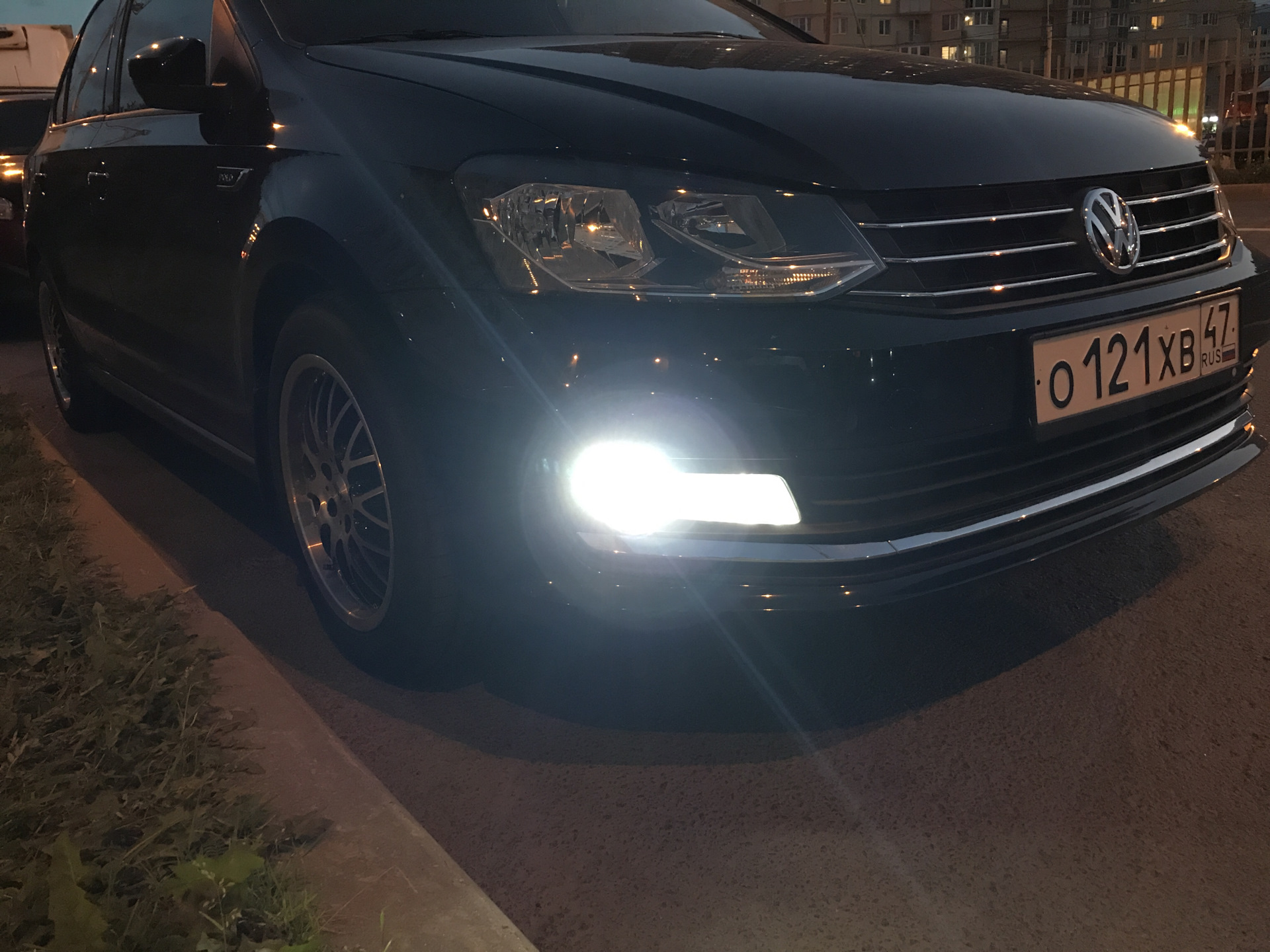 VW Polo 2016 ДХО лампы