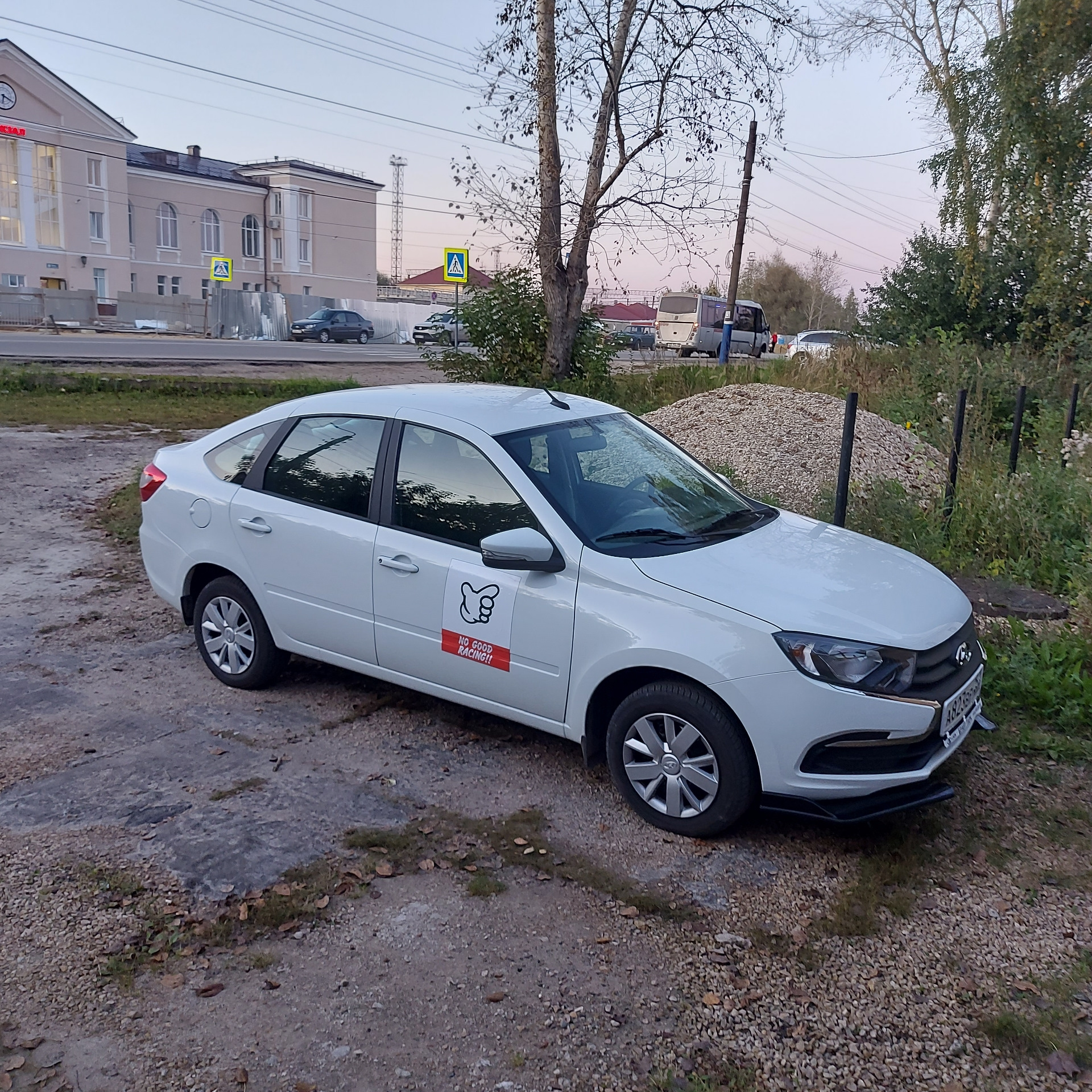 Устанавливаем сплитер на Гранту Лифтбек — Lada Гранта Лифтбек (2G), 1,6 ...