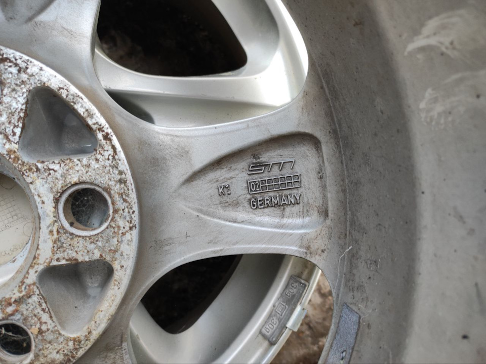 Литые диски Enkei 6Jx16 ET46 5x114,3 на Mitsubishi Airtrek Turbo ...