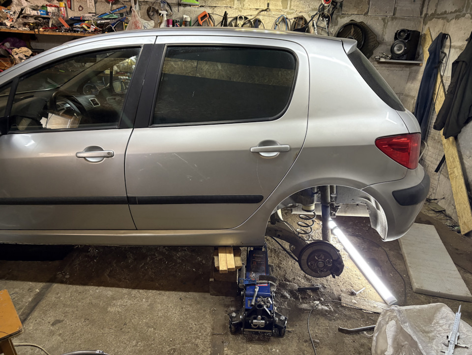 Фото в бортжурнале Peugeot 307