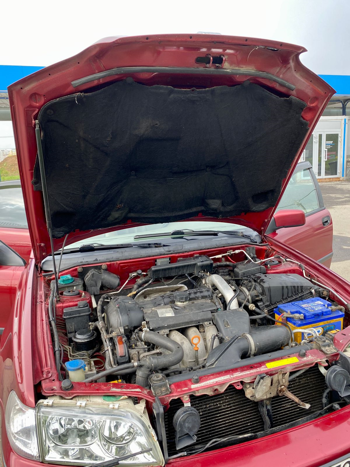 Шумо-теплоизоляция капота — Volvo S40 (1G), 2 л, 2002 года | встреча ...