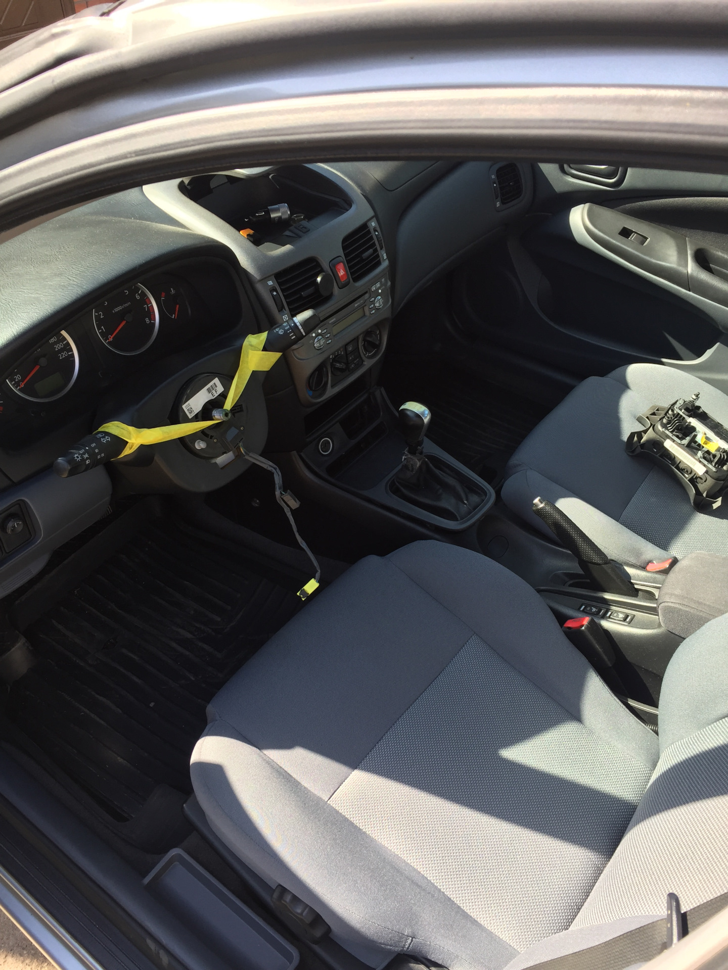 Перешивка руля и ручки КПП с кожухом в экокожу — Nissan Almera II (N16 ...