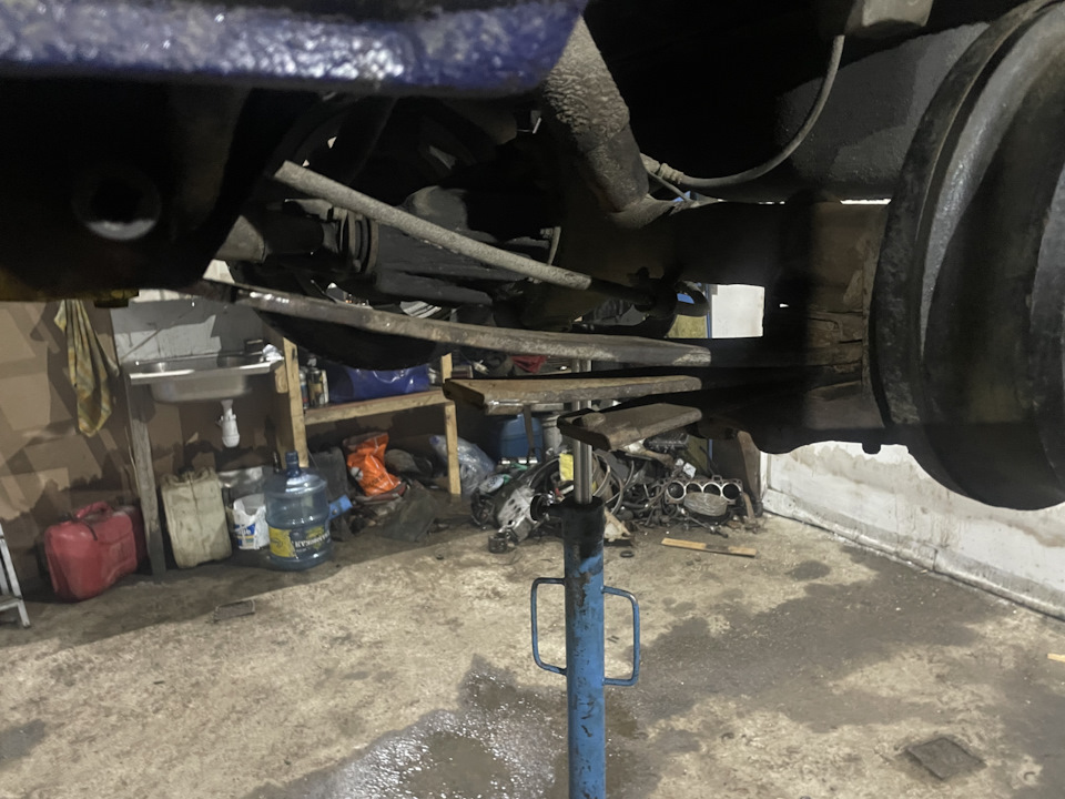 Рессора от газели — Toyota HiAce (H100), 2,4 л, 1993 года | поломка ...