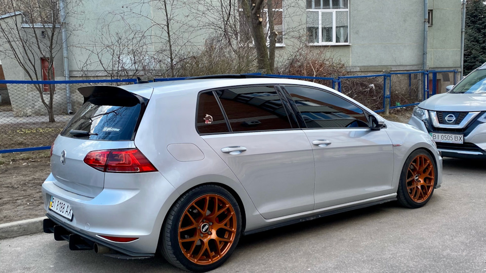 Volkswagen Golf GTI