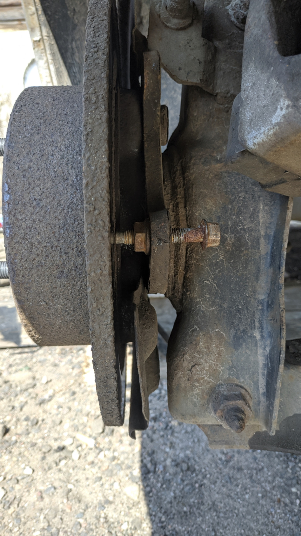 Как снять тормозной диск — Chery A5 Fora, 2 л, 2007 года | своими ...