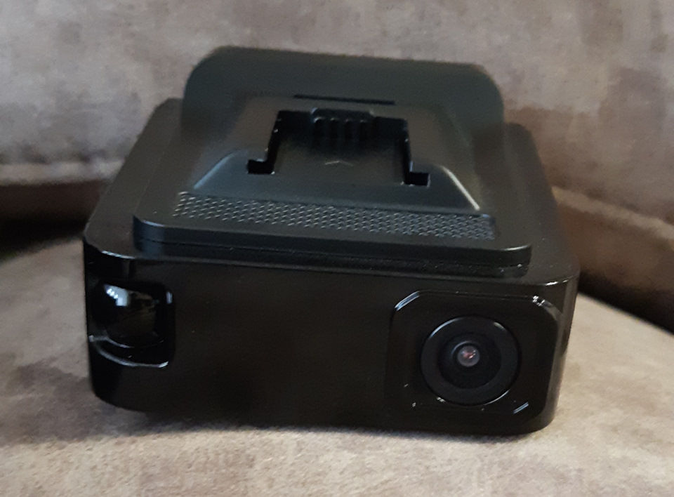 Видеорегистратор и антирадар в одном "флаконе" или мой помощник ...