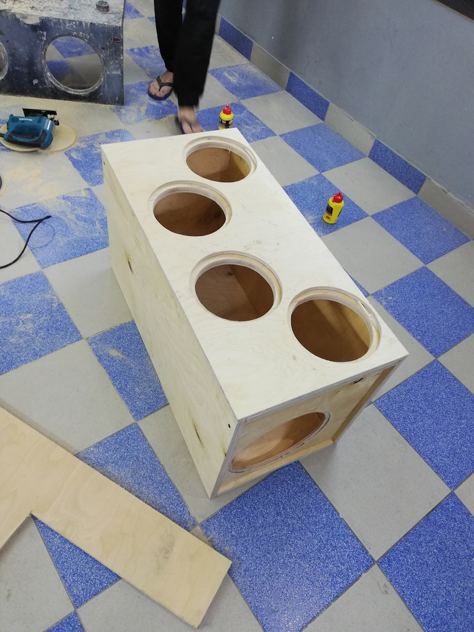 Зарядка USB и Вольтаж зарядки АКБ — Volkswagen Bora Variant, 1,9 л ...