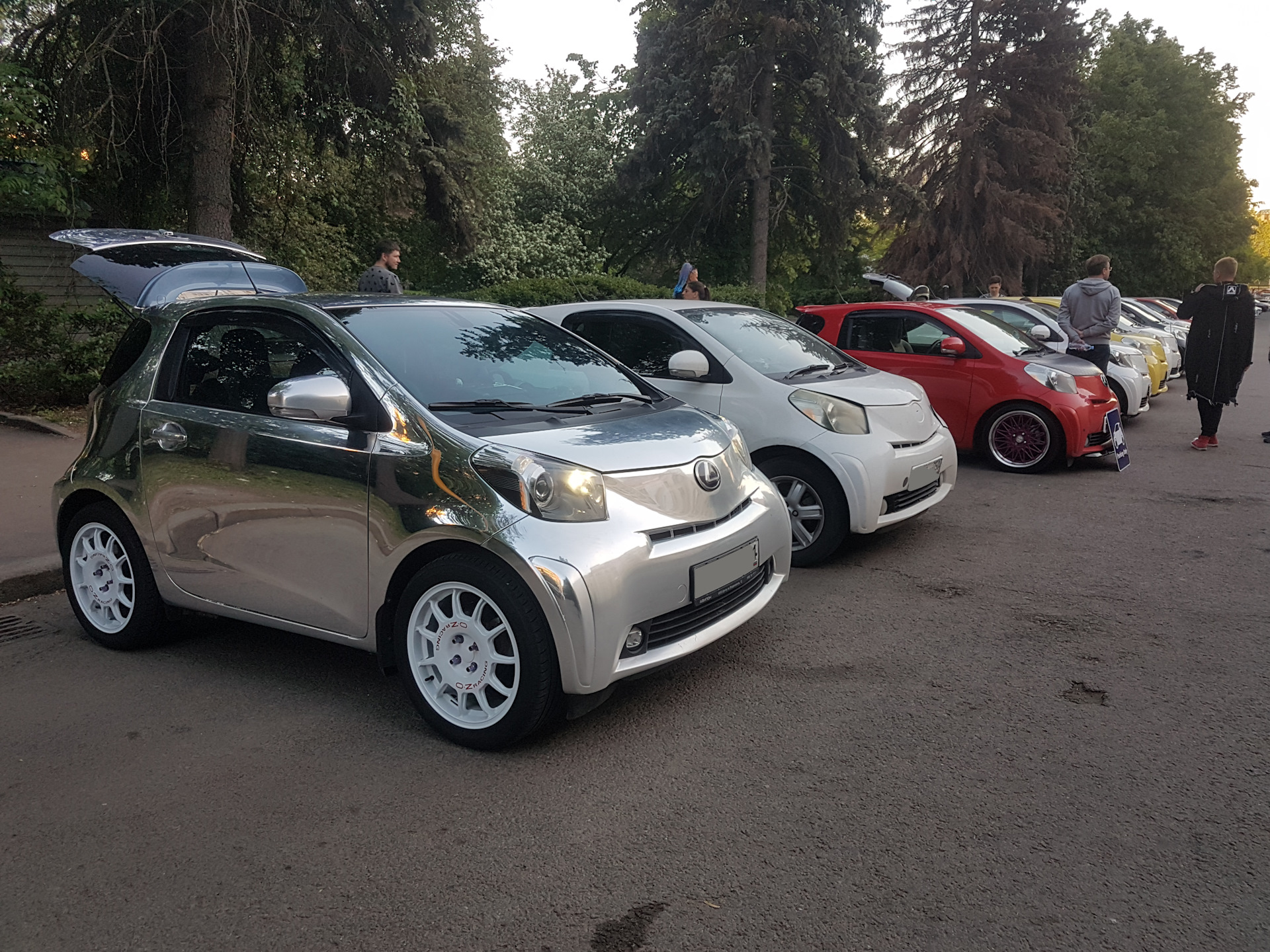 Toyota IQ 4 местная