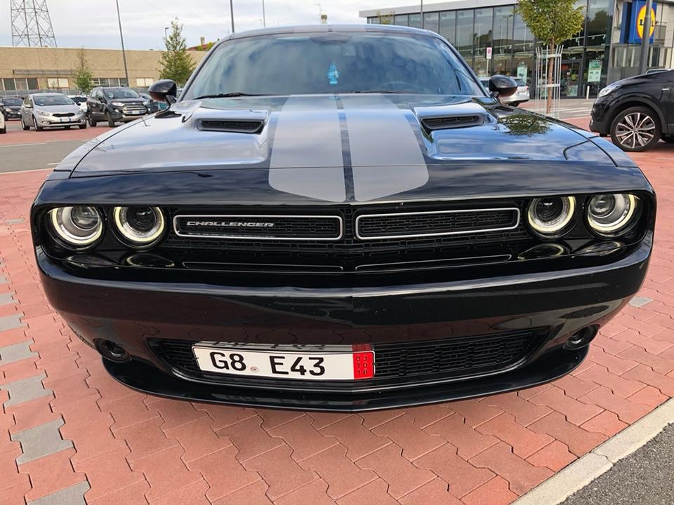 Решетка dodge Challenger