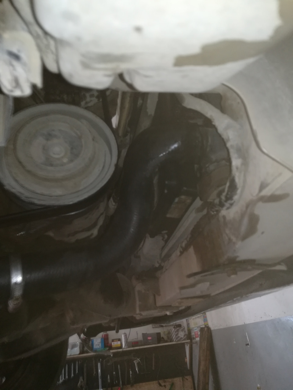 Нижний патрубок радиатора и большое ТО — Dodge Caravan IV, 3,3 л, 2002 ...