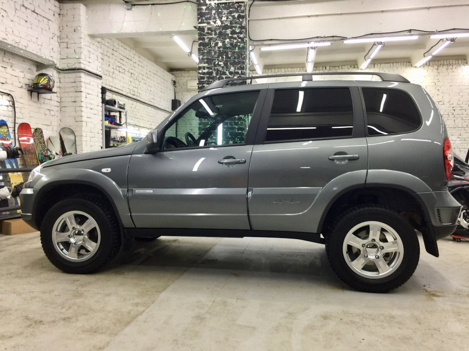 Полировка кузова с нанесением защитного покрытия \"HKC Ceramic Coating v ...