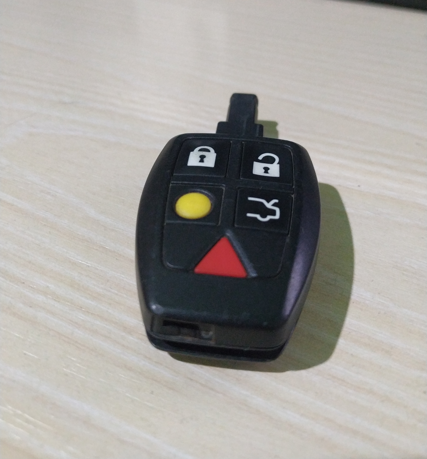 Ключ на S40 II. Как сделать утерянную (жесткую вставку)? — Volvo S40 ...