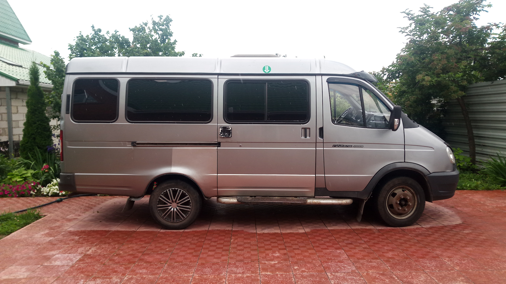 ГАЗ Газель 2.9 бензиновый 2010 | 3221 Бизнес vs. Баргузин на DRIVE2