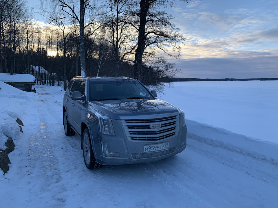 Фото в бортжурнале Cadillac Escalade (4G)