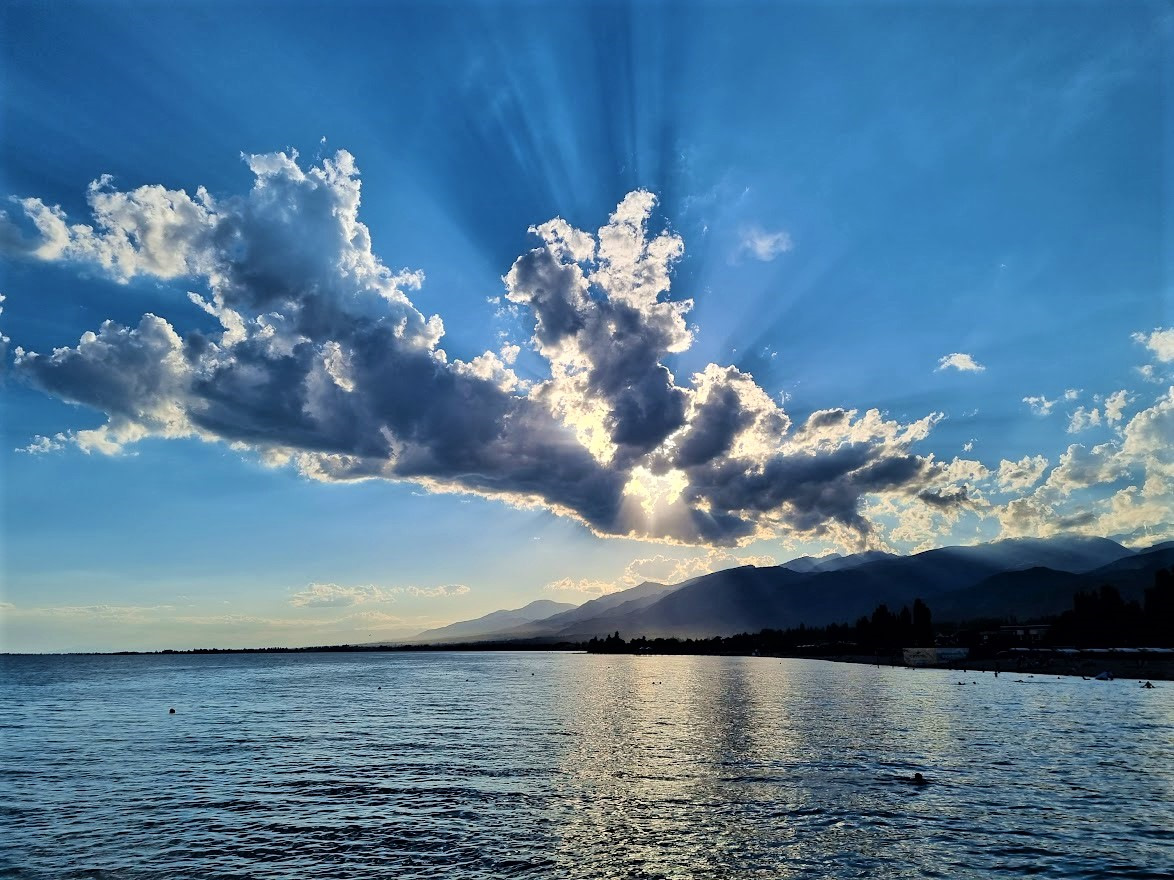 балхаш иссык куль. куль. алматы озеро алаколь. берег иссык куля. балхаш иссык куль.