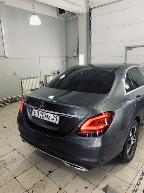 Установка панорамной крыши w205