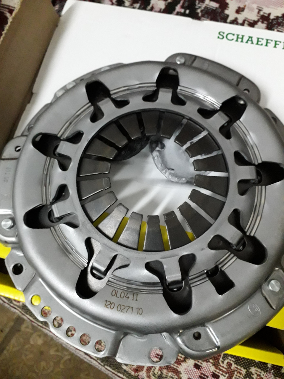 новая корзина — Nissan Primera (P12). Запчасти на фото: 120027110