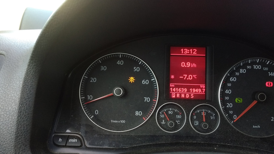 Внезапно сдохла лампочка…поворотника — Volkswagen Jetta V, 1,6 л, 2008 ...
