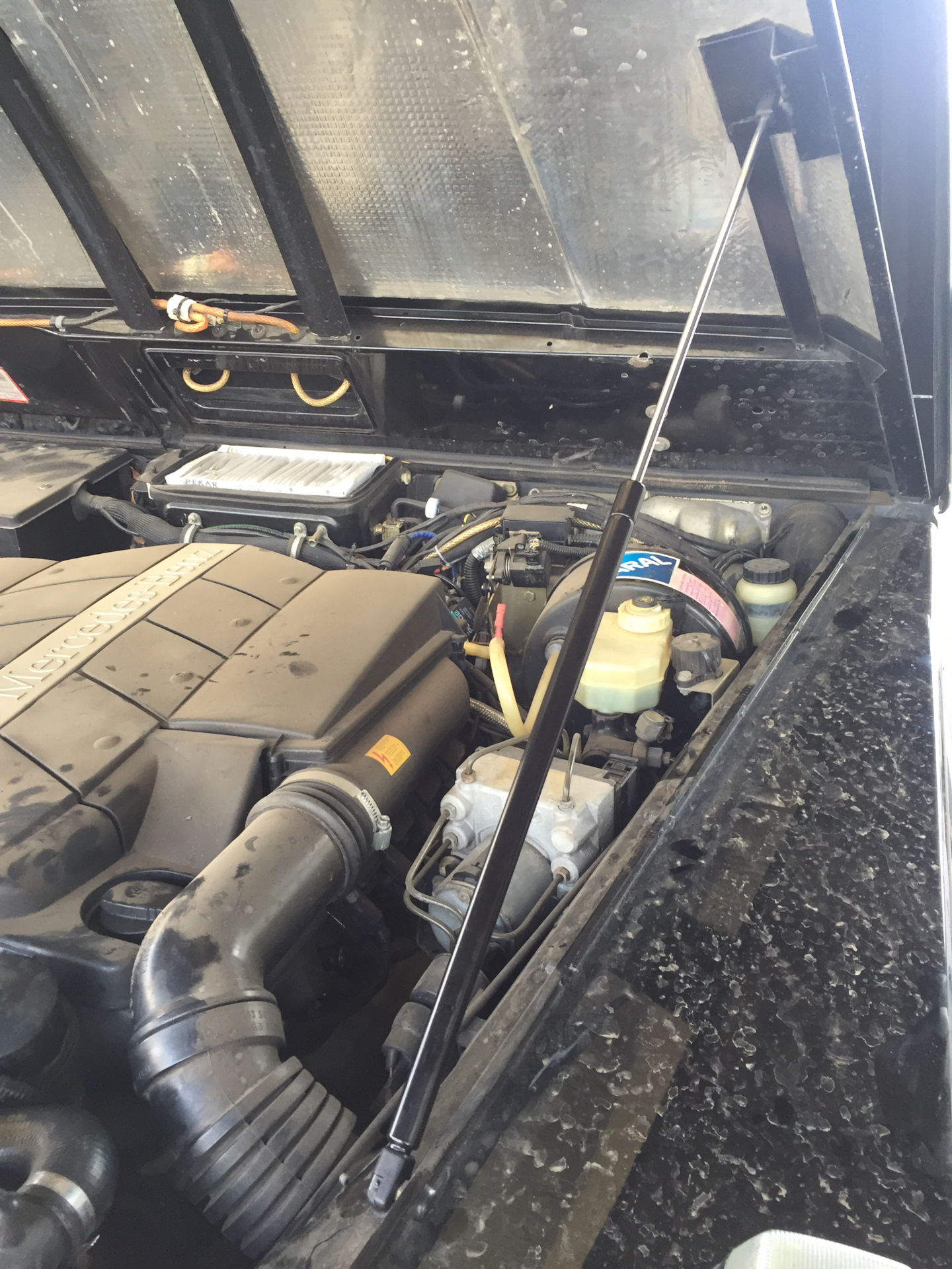 Замена газового упора капота гелендваген — DRIVE2