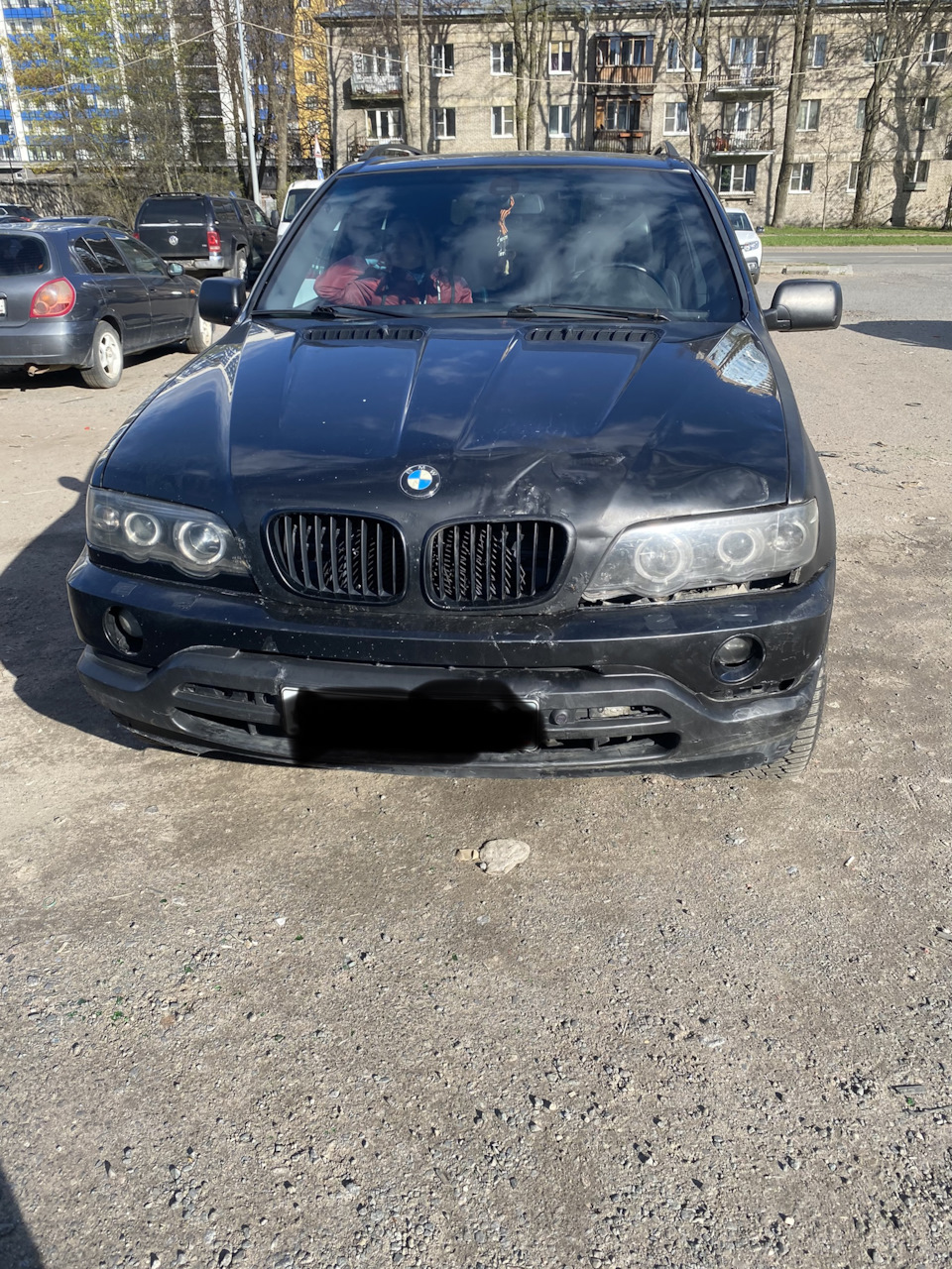 Замена капота — BMW X5 (E53), 3 л, 2000 года | запчасти | DRIVE2