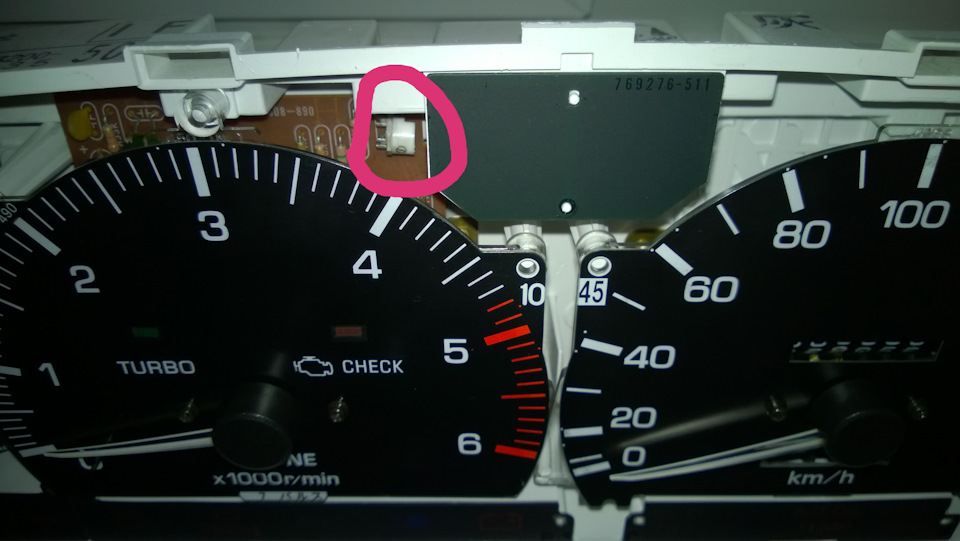 Панель приборов тойота сурф. Лампы подсветки приборной панели тойота хайлюкс сурф 185. Приборная панель hilux surf 185. Панель приборов тойота сурф. Приборов surf.