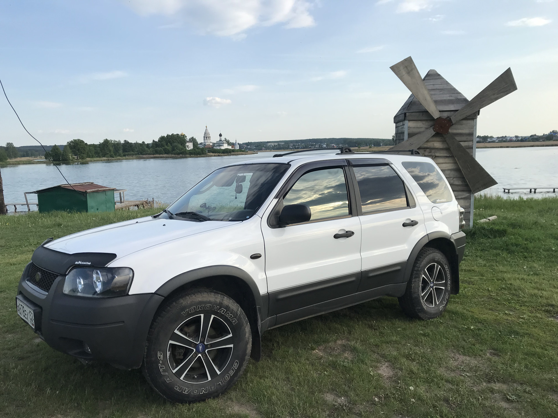 Escape maverick. Ford Maverick XLT 2001. Форд Эскейп XLT 4wd 2001 год. Ford Escape 2001 r18. Маверик 2.0.