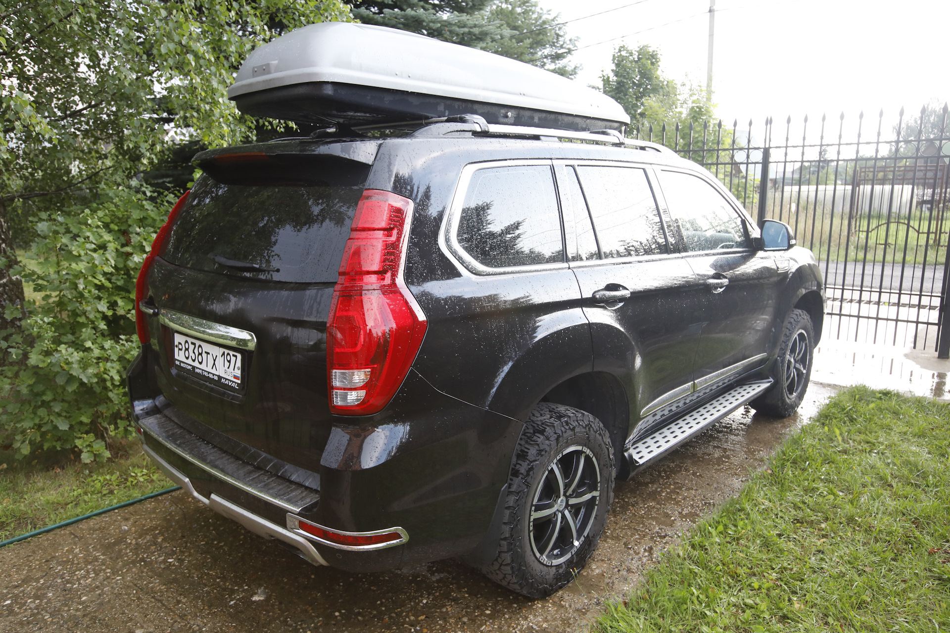 Бокс на хавал дарго. Haval h9 багажник бокс. Рейлинги Haval h9. Бокс на крышу Хавал н9. Дуги Haval h9.