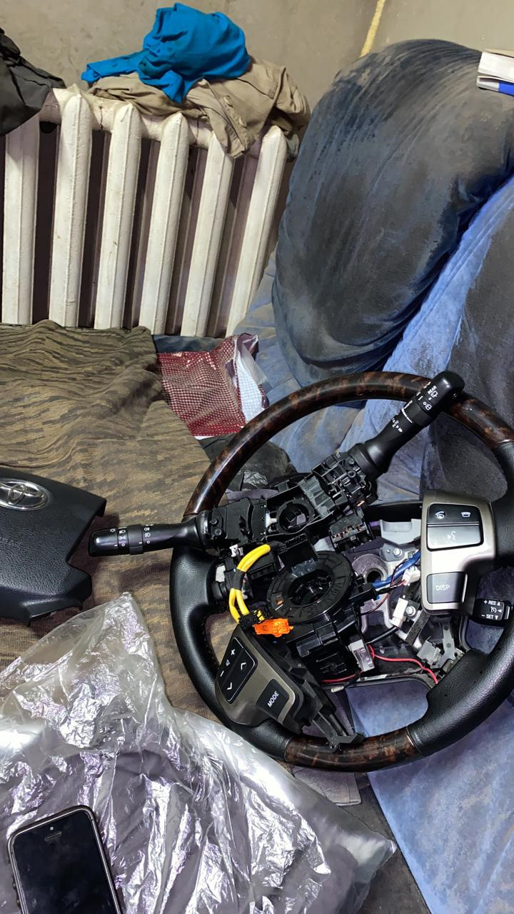 Стук в рулевой колонке — Toyota Land Cruiser 200, 4,5 л, 2011 года ...