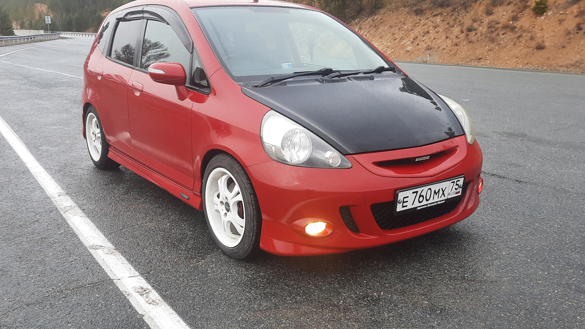 Honda Fit (1G) 1.3 бензиновый 2001 | RED rocket🚀™ на DRIVE2