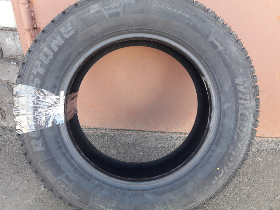 215 65 r16 отзывы. Roadstone Winguard Ice SUV 215/65r16.