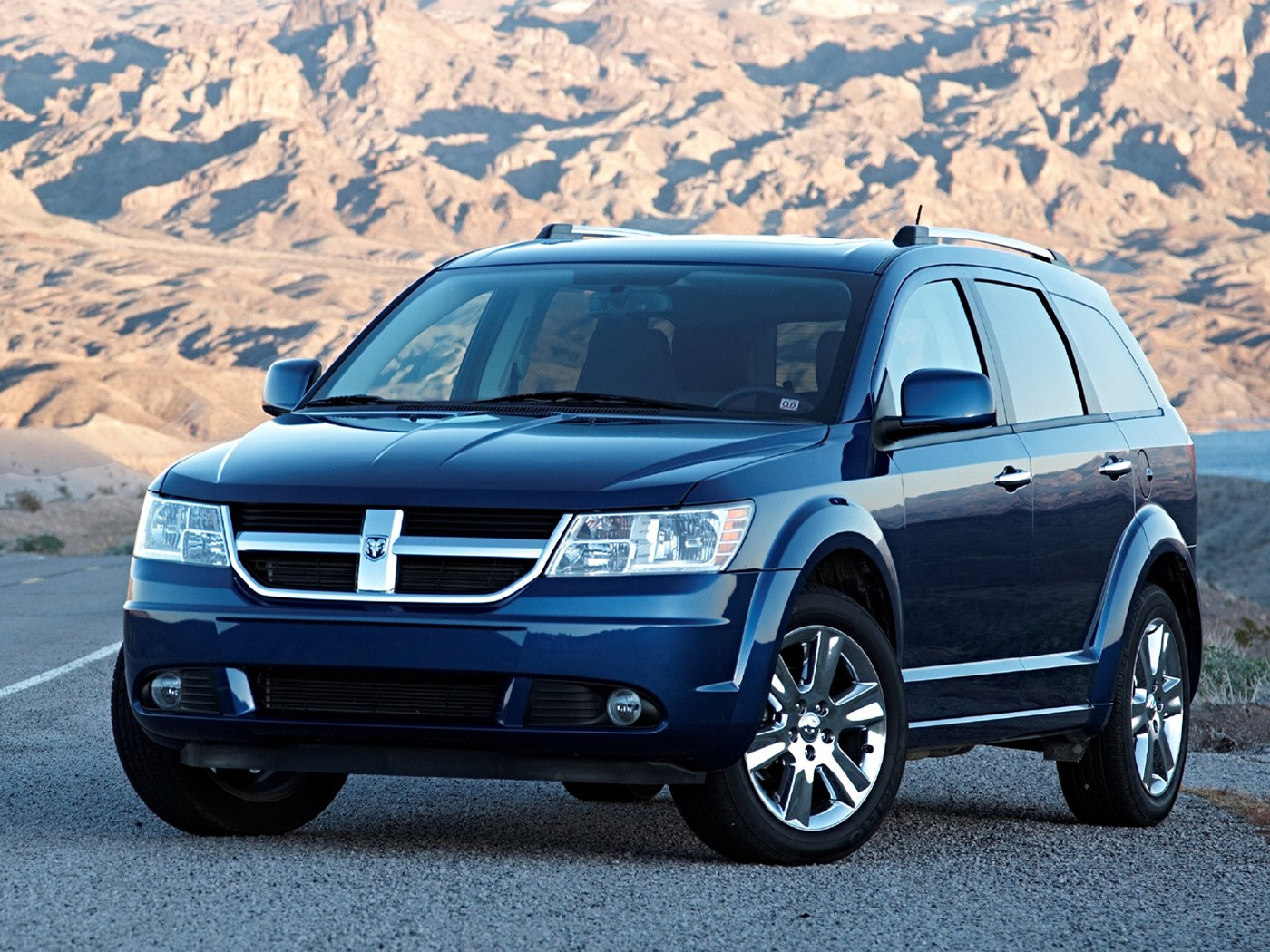 Машина dodge Journey