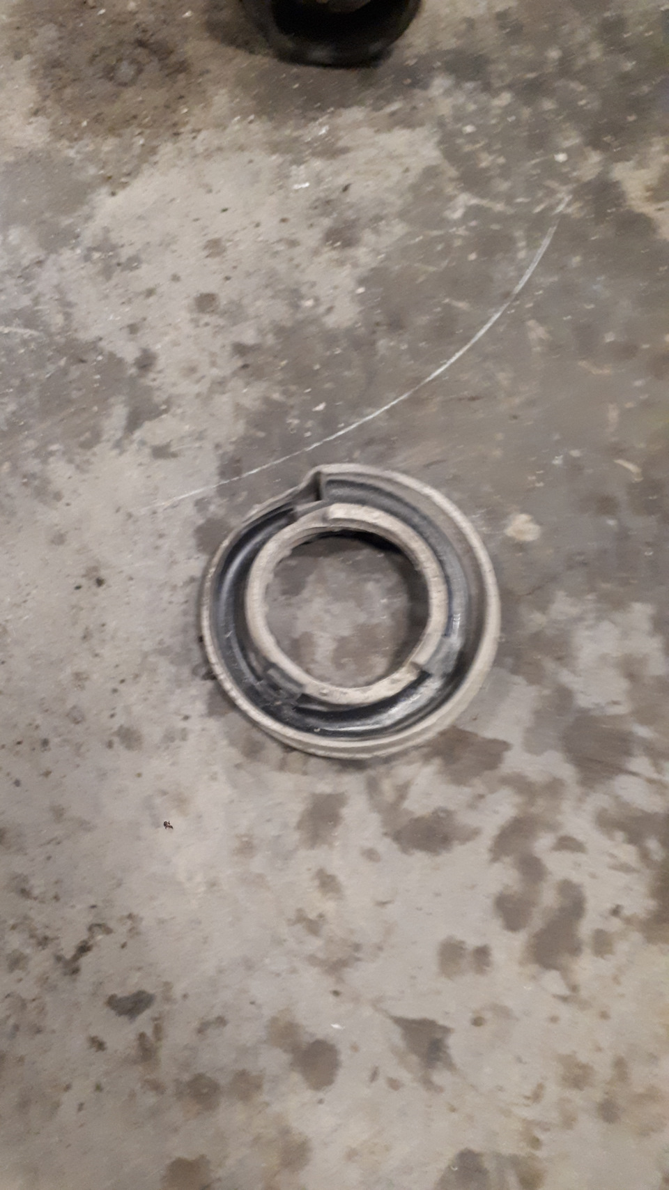 Krok 15: Krok montażowy — patrz zdjęcie. — Ford Focus 3