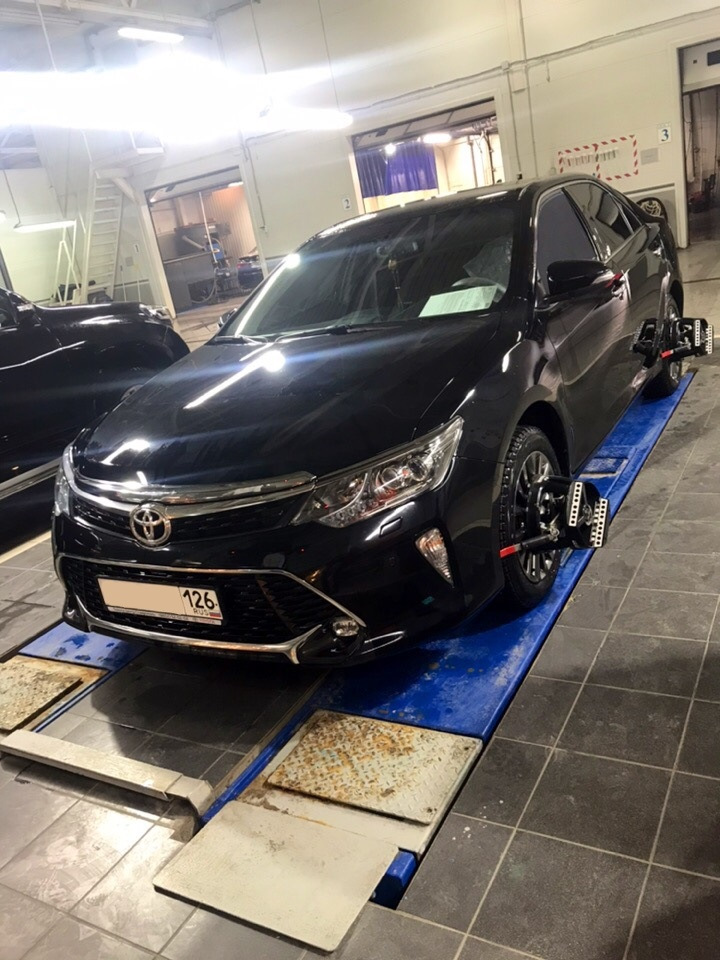 Регулировка по высоте фар тойота камри