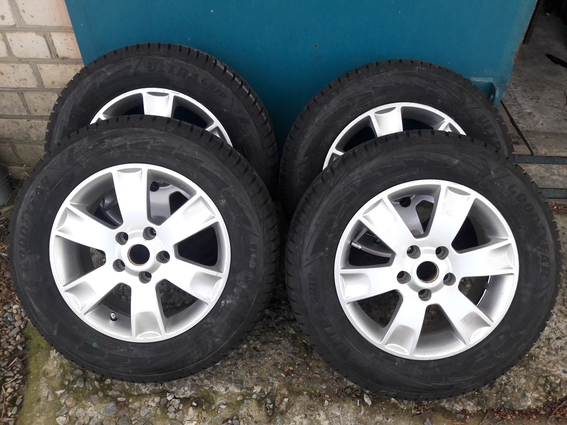 215 65 r16 98. Atlander ax77 215/65 r16. Royal Black 215/65 r16 Royallce.