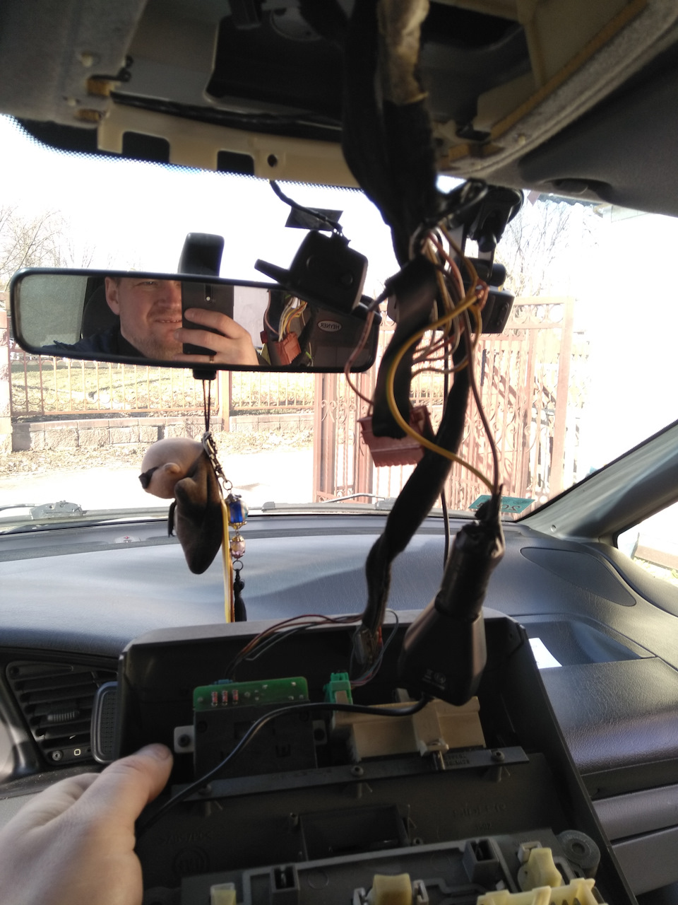 Регистратор от плафона. — Peugeot 806, 2 л, 2000 года | стайлинг | DRIVE2