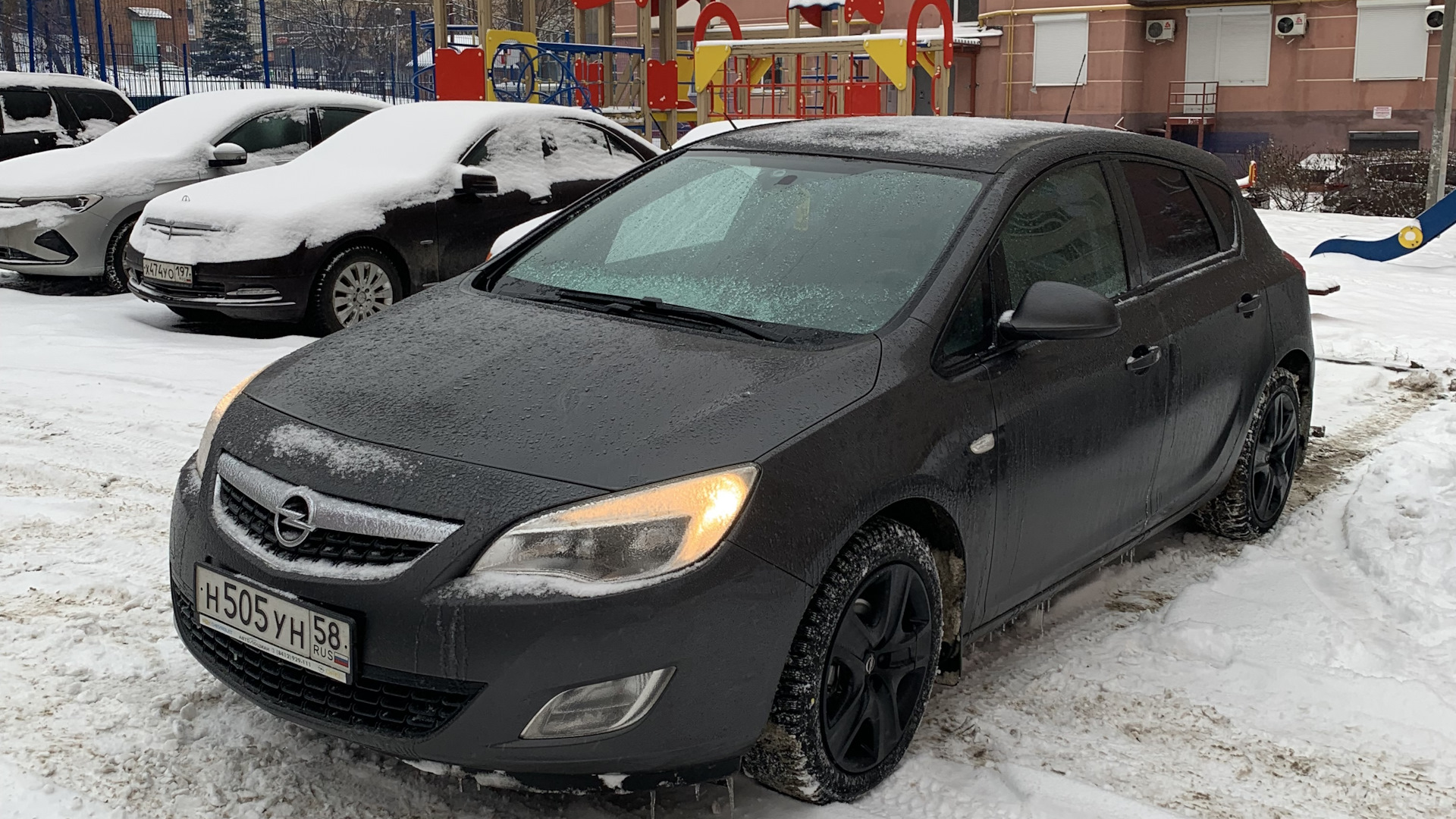 Opel Astra J 1.6 бензиновый 2011 | Красотка на DRIVE2