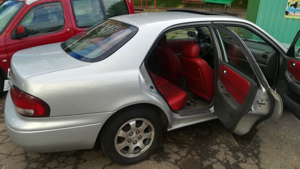 Mazda 626 "Dracula 2002"