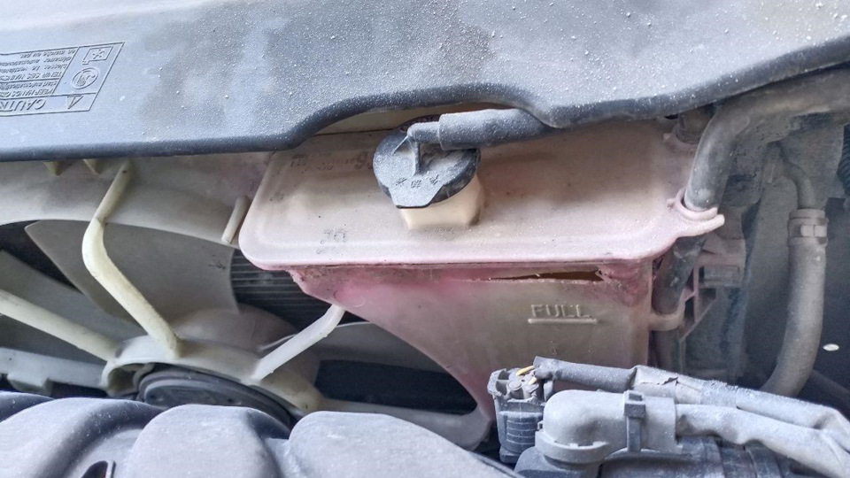 Kolkhoz. Kolkhoz never changes. — Toyota Corolla (120), 1,6 л, 2005 ...