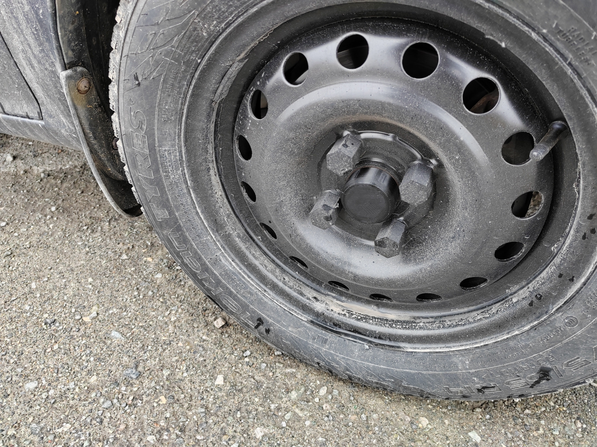 Колпачек ступицы и гаек на гетц — Hyundai Getz, 1,6 л, 2007 года ...