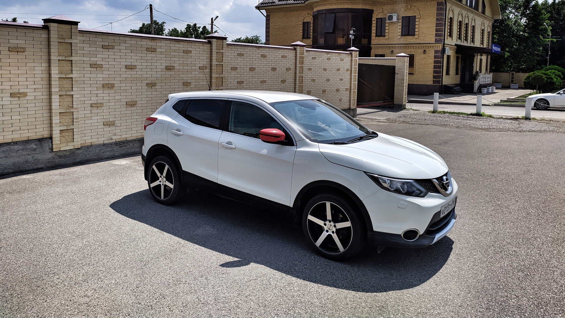 Nissan Qashqai (2G) 2.0 бензиновый 2014 | ஐ English.Man на R19 ☄ на DRIVE2