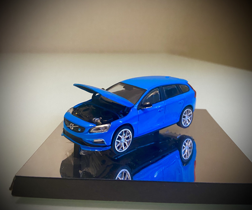 Volvo v60 polestar 1/43 motorart — Сообщество «Масштабные