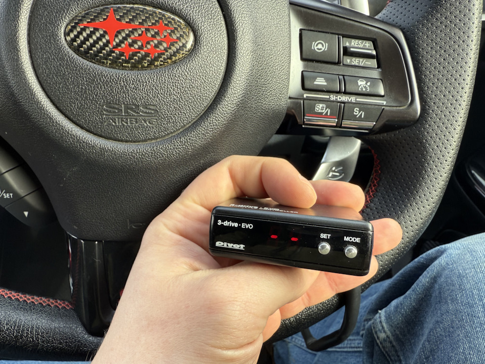 Pivot 3-drive EVO Throttle controller — Subaru Levorg (VM), 2 л