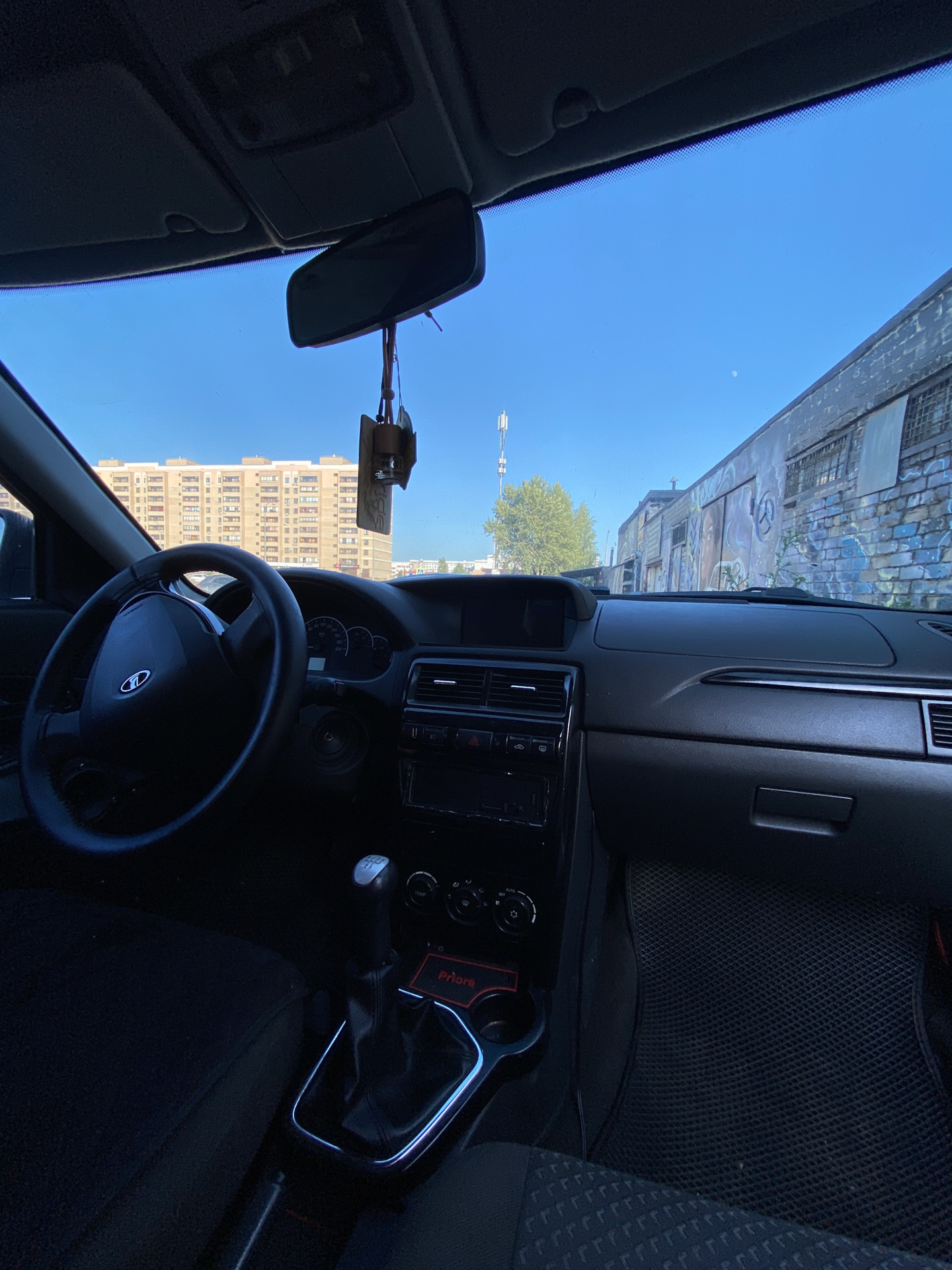 приора 1 vs приора 2 салона. щиток приора 2 на приору 1. торпеда приора переделка в приора 2. переделка торпеды приора 2. салон от приоры 2.