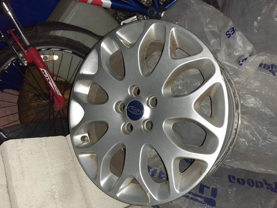 В пролаже — Ford Focus Wagon II